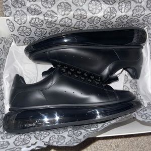 Oversized Alexander McQueen Sneaker